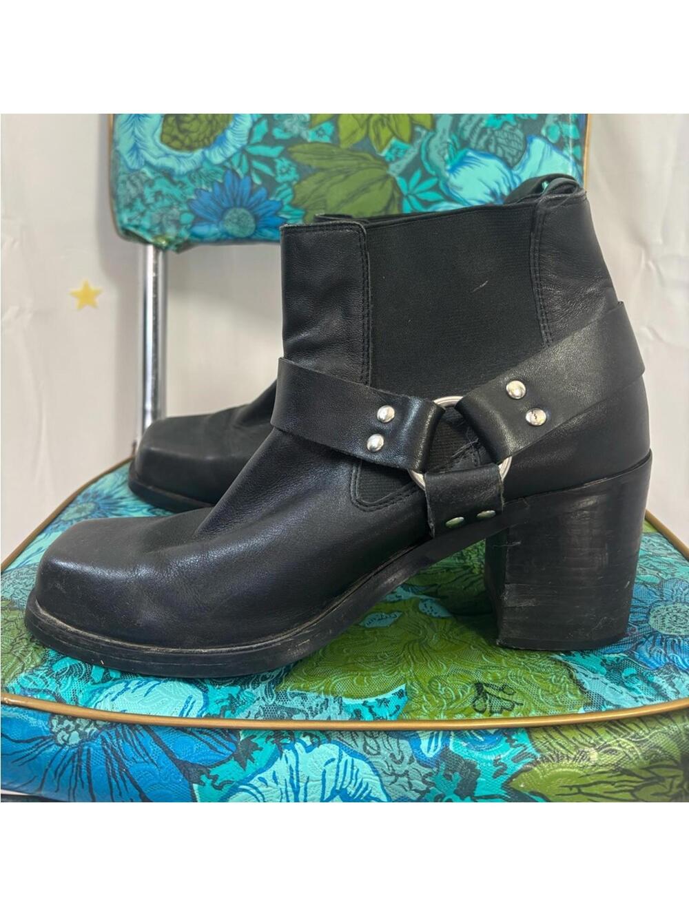 Black Leather Silver Studded Harness Ankle Booties Women’s Size 9.5 - Picture 4 of 12